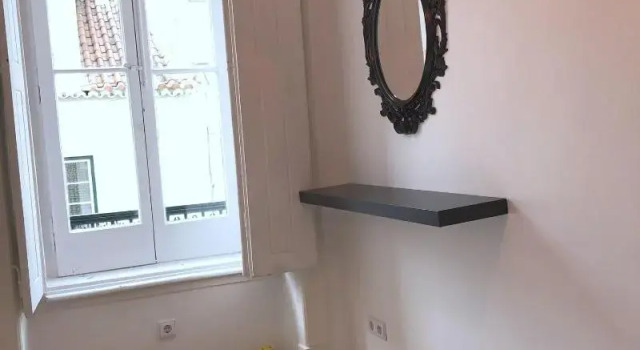 The Color Suites & Rooms, Забронировать Гостевой дом Лиссабон Эстремадура, рядом с Money Museum