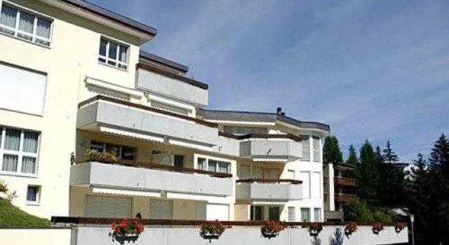 Chalet-Hotel Larix, Book Chalet Davos-Dorf 