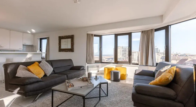 Апартаменты Spacious Modern sea View Apartment With Garage