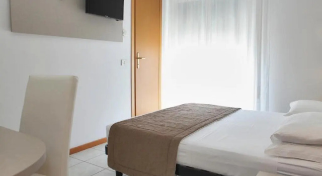 Двухместный номер Standard с частичным видом на море Hotel Columbia & Ninfea