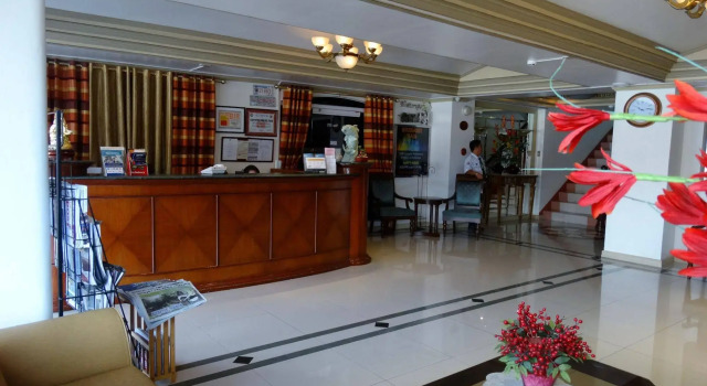 Orange Grove Hotel