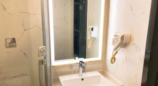 Двухместный номер Premium 7 Days Premium Hotel Kaifeng Songcheng Road Jingxi