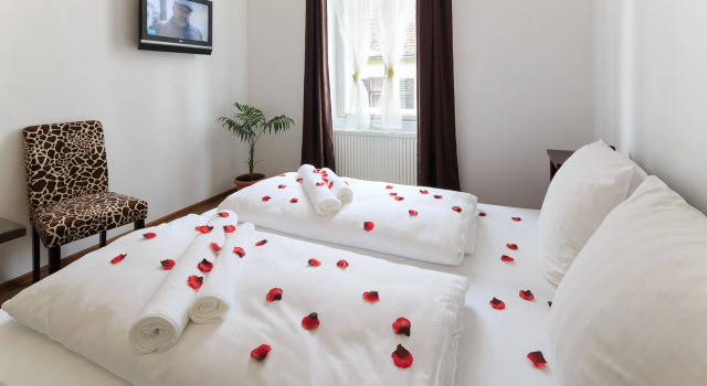 Göllner Central Haus, Varaa Hotelli Sibiu Old Town 