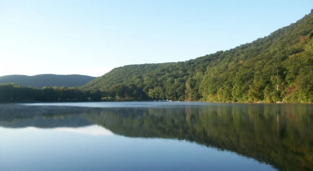 Номер Standard Overlook Lodge at Bear Mountain