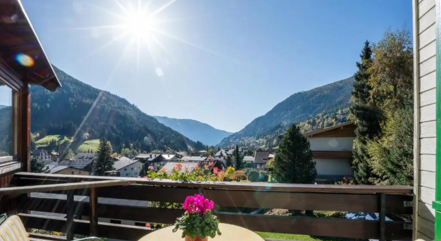Апартаменты Gästehaus Schusser an der Therme, Frühstück, Doppelzimmer und Ferienwohnung