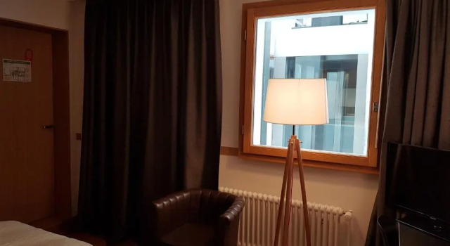Номер Economy East West Hotel Basel