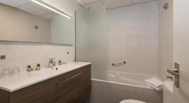 Семейный номер Standard Hampshire Hotel Petit Nord