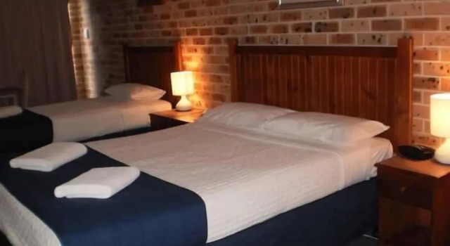 Студия с балконом Lake Haven Motor Inn