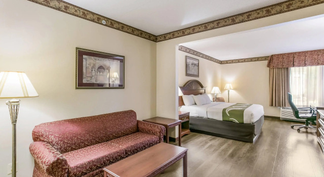 Двухместный люкс Quality Inn & Suites Bel Air I-95 Exit 77A