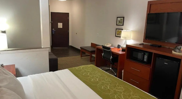 Люкс Comfort Suites Lake Charles