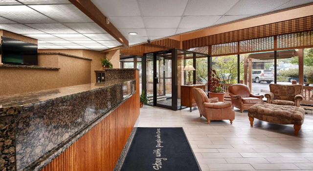 Best Western Braddock Inn, 予約 ホテル LaVale メリーランド州