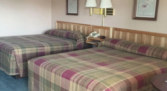 Alleghany Inn, Забронировать Отель Спарта Виргиния