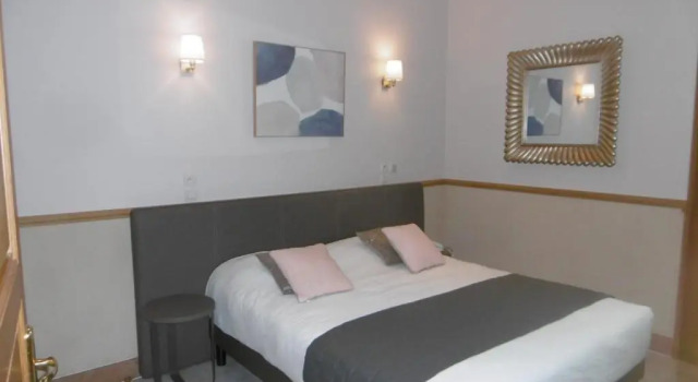 Люкс Logis Hotel La Diligence