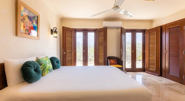 Cliff Villa, Đặt Biệt thự Sabana Westpunt Curaçao