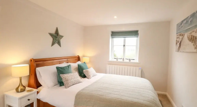 Holly Cottage
