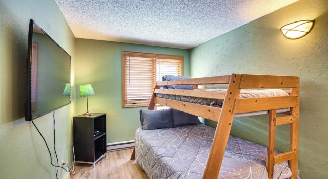 Апартаменты Ski-in/ski-out Winter Park Condo w/ Mountain Views