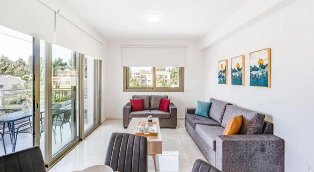 Adolina Apartments by Ezoria Villas, Prenota Appartamento Paphos Paphos, vicino a Stelios Kyriakides Stadium
