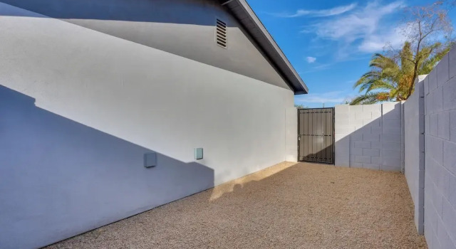Centrally Located Oasis 1 Mi to Shadow Mountain!, Забронировать Дом для отпуска Финикс Phoenix Metropolitan Area, рядом с Phoenix First Assembly of God