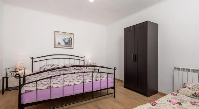 3 Bedroom Stunning Home In Otocac, Prenota Hotel Hotel a Kvarner con piscina, Piscina