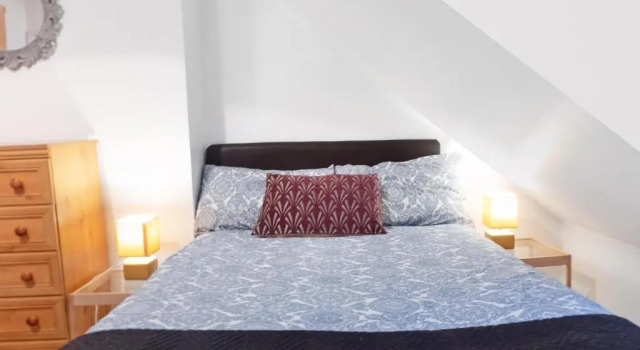 Апартаменты Space for Groups, 10 Mins From Queen St!