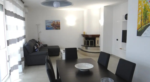 Grande appartamento al mare