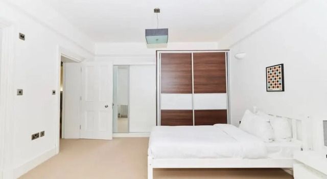 The Woolwich Retreat - Enticing 5bdr House With Parking