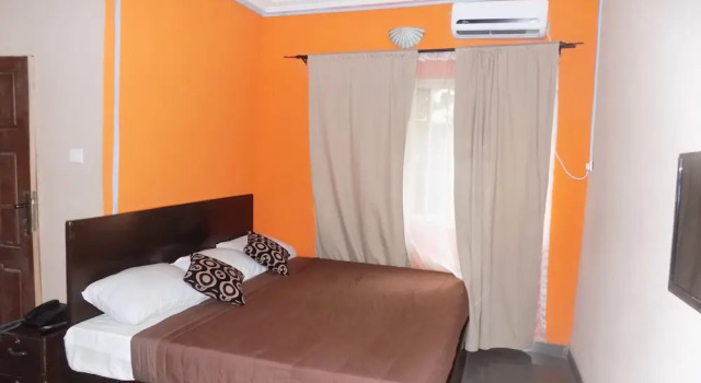 Студия Executive Posh Apartments Self Catering