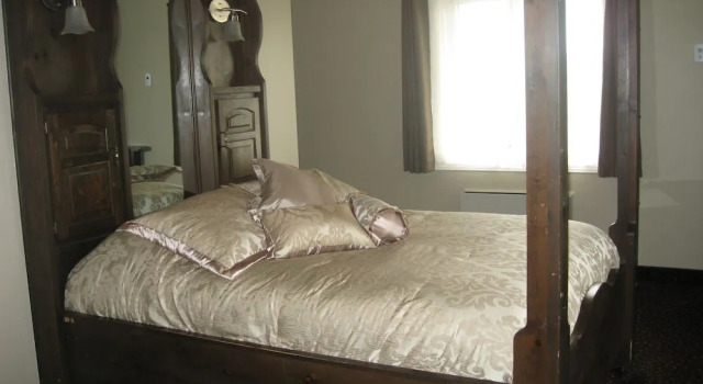 Hessenland Inn & Schatz Winery, Prenota Hotel Bluewater Canada