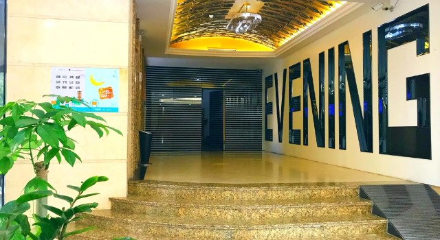 Wenxing Hotel Dongguan Qifeng Branch, Boek Hotel Hotels in Guangdong met parkeren, Parkeren