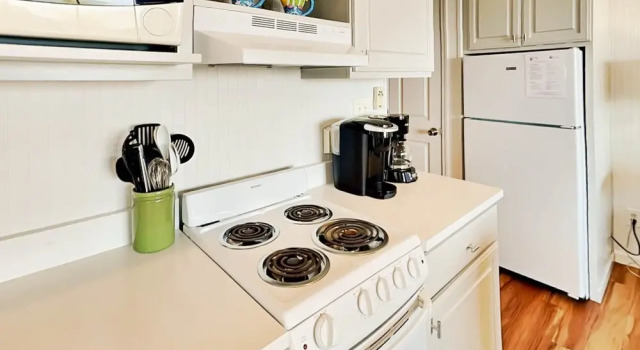 Двухместный номер Standard с балконом и с видом на океан Beach Racquet A221 by Tybee Vacation Rentals