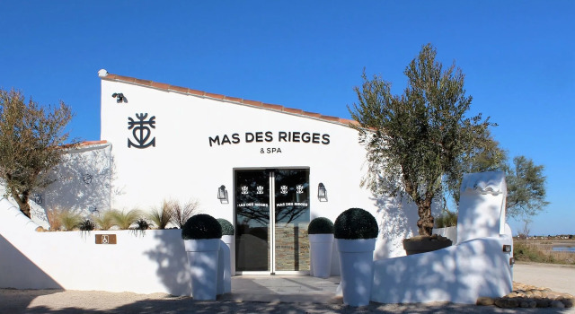 Mas des Rièges & Spa, Rezerwuj Ośrodek wypoczynkowy Hotele resortowe w Camargue, Ośrodek wypoczynkowy