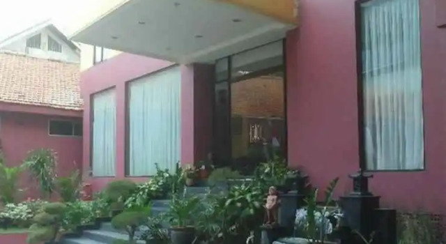 Hotel Istana Ratu Jalan Jaksa, Book Hotel Menteng Jakarta