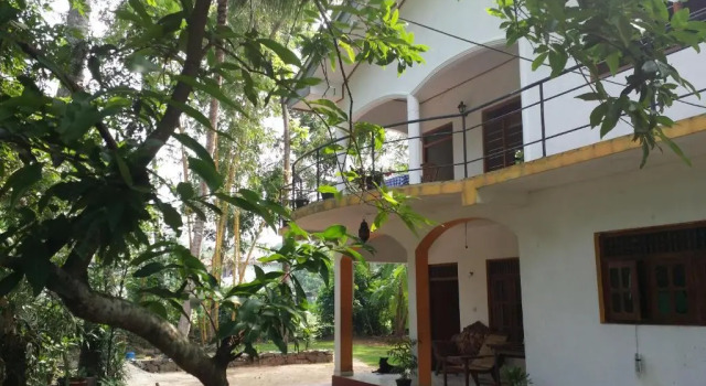 Pathum Family Home, Забронировать Отель Хиккадува Округ Галле