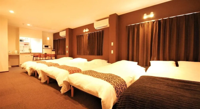 Residential Hotel Wakaba Room.201, Забронировать Отель Токио Токийский столичный округ, рядом с Suga Shrine
