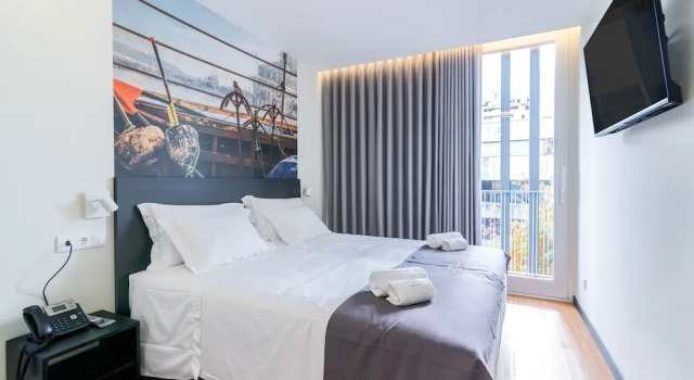 Двухместный номер Premium с балконом Flag Design Hotel