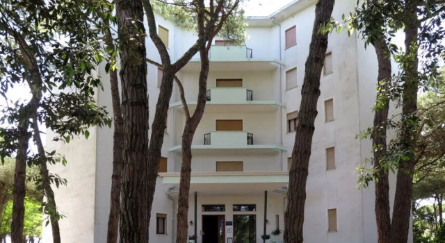 Appartamenti Ariston, Prenota Hotel Hotel a Veneto con parcheggio, Parcheggio