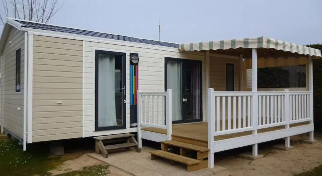Camping Domaine des Salins, Забронировать Кемпинг Кемпинги и глэмпинги Сент-Илер-де-Рье, Кемпинг