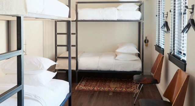 Шестиместный номер Standard Neptune, an Ash Hotel