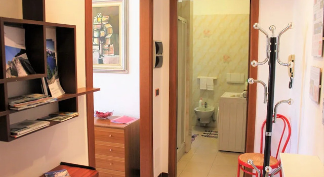 Appartamenti Silvana, Book Hotel Hoteller i Domodossola med parkering, Parkering
