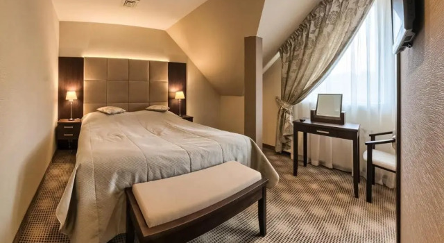 Апартаменты Hotel Ostaniec