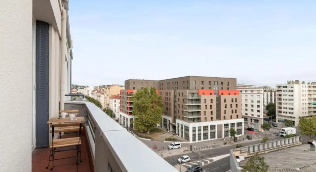 Апартаменты Bright flat with balcony in Lyon city center - Welkeys