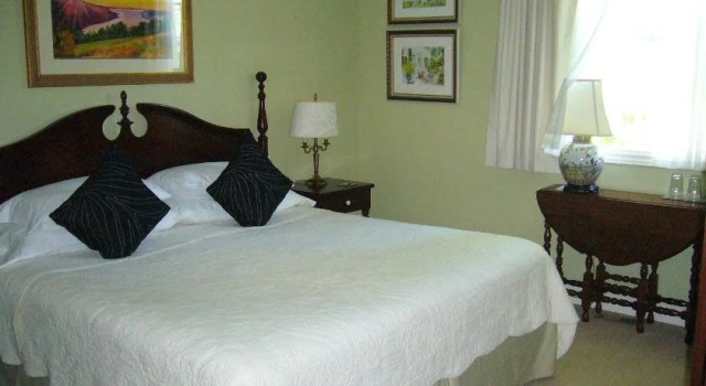 1818 Rising Sun Bed & Breakfast, Varaa Hotelli Niagara Wine Region Ontario