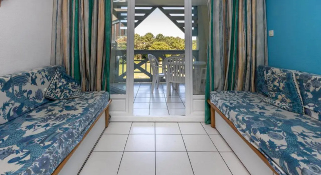 Doré Appartement T1bis avec piscine, Забронировать Апартаменты/квартира Отели Côte landaise с бассейном, Бассейн