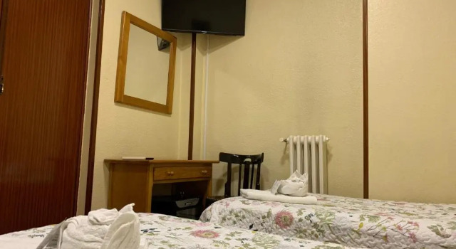 Трёхместный номер Standard Hostal Internacional