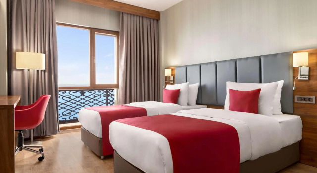 Двухместный номер Standard Ramada by Wyndham Van
