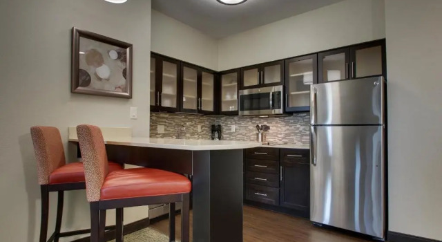 Двухместный люкс c 1 комнатой Staybridge Suites Plano - The Colony by IHG