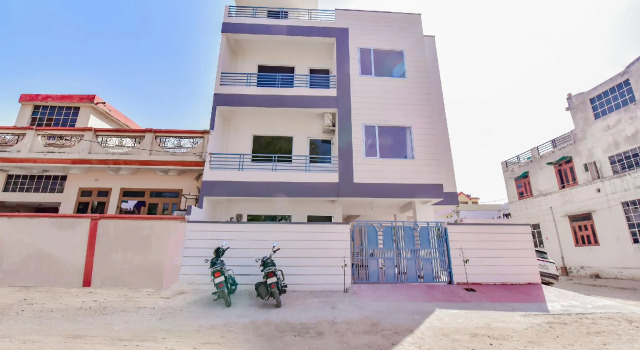 OYO JAI1273 Rayal Inn, Rezervovat Hotel Džajpur 