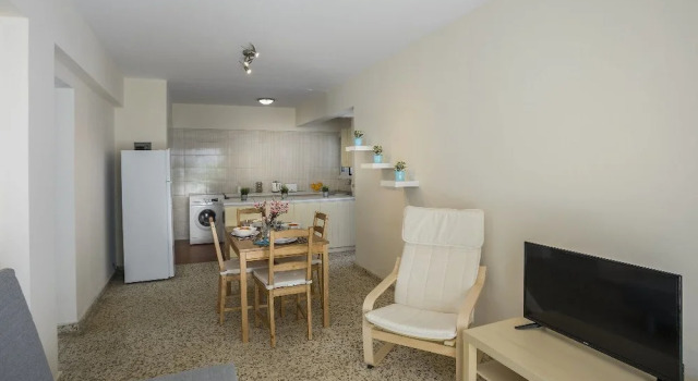 Central Ayia Napa Suite, Забронировать Апартаменты/квартира Отели Айия-Напа с парковкой, рядом с Набережная Айя-Напа, Парковка