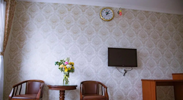 Четырёхместный номер Standard Huynh Duc Hotel