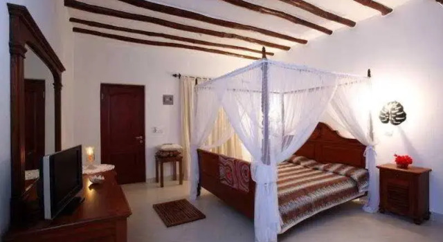 Twiga Beach Resort & Spa